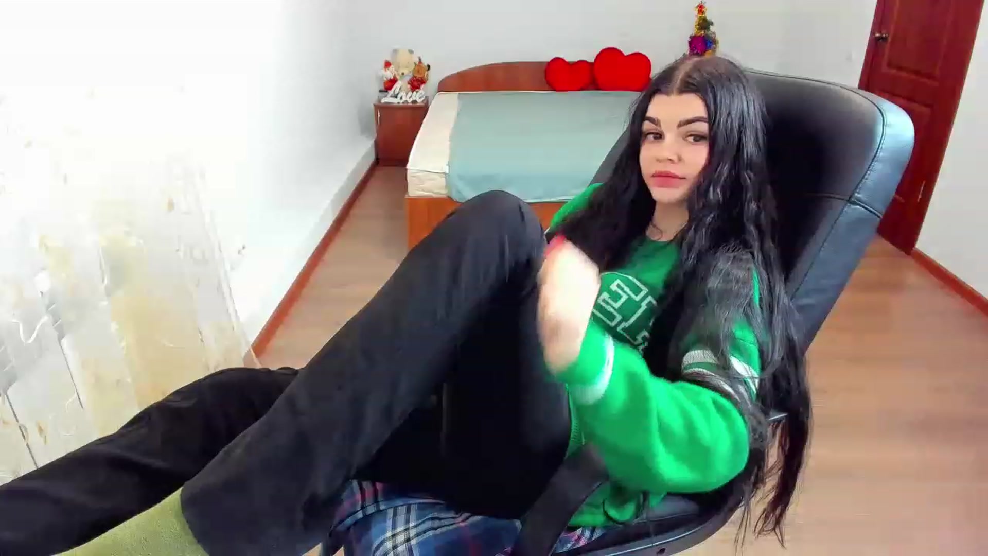 Gallery image thumbnail from AnacondaCrazy's myfreecams stream on, 12/26/2022, 08:53 image 11 of 20