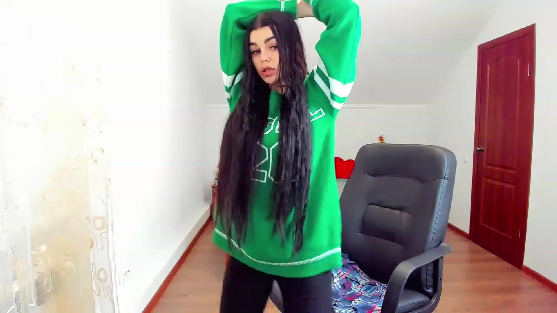 Gallery image thumbnail from AnacondaCrazy's myfreecams stream on, 12/26/2022, 12:28 image 14 of 20