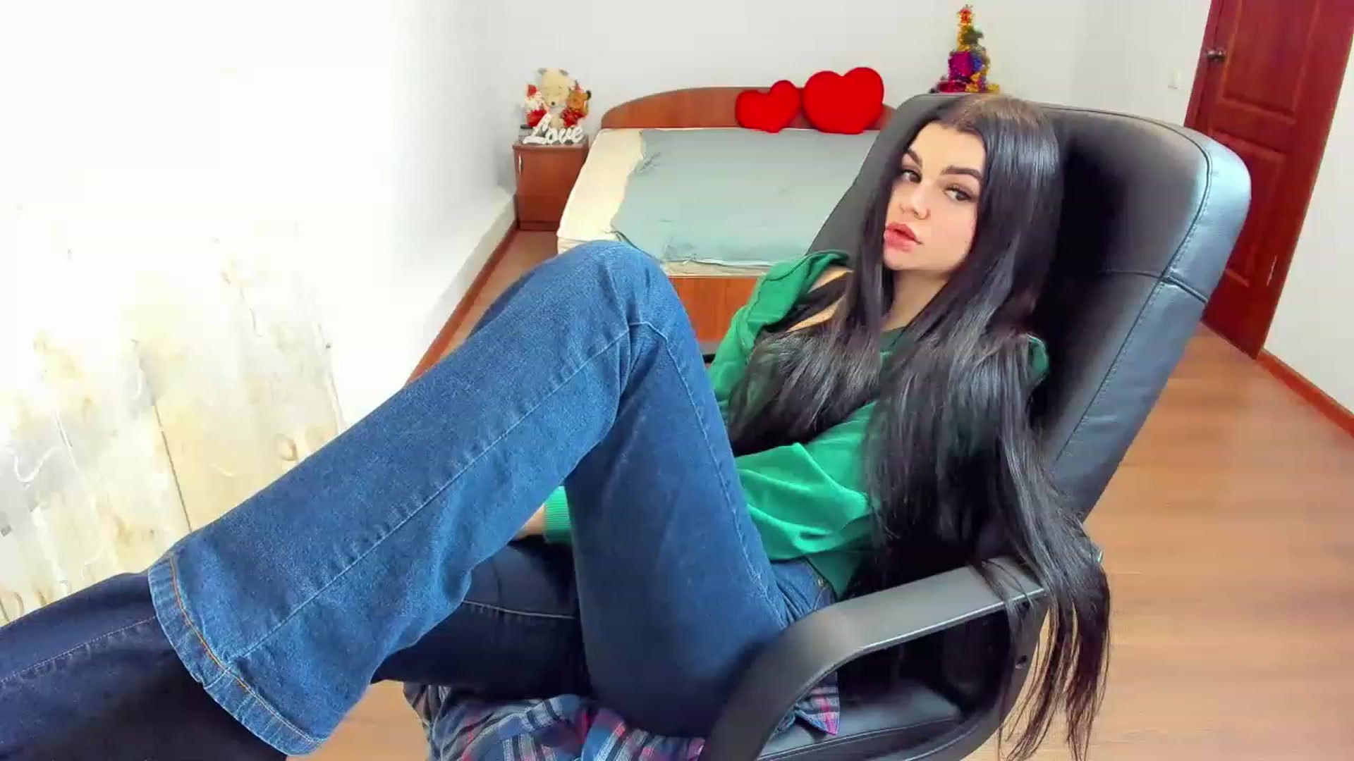 Gallery image thumbnail from AnacondaCrazy's myfreecams stream on, 12/30/2022, 12:32 image 2 of 20