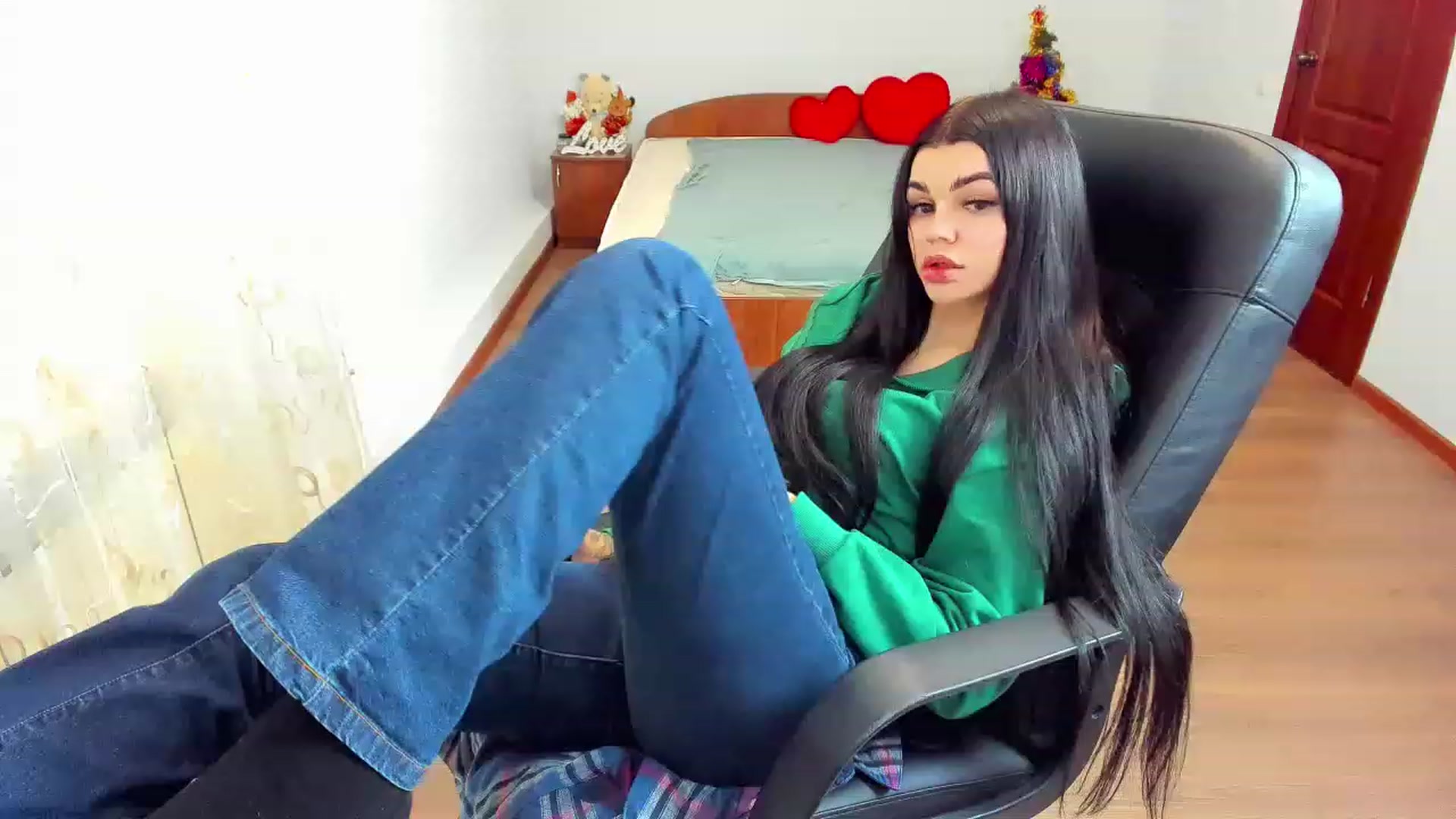Gallery image thumbnail from AnacondaCrazy's myfreecams stream on, 12/30/2022, 12:32 image 3 of 20