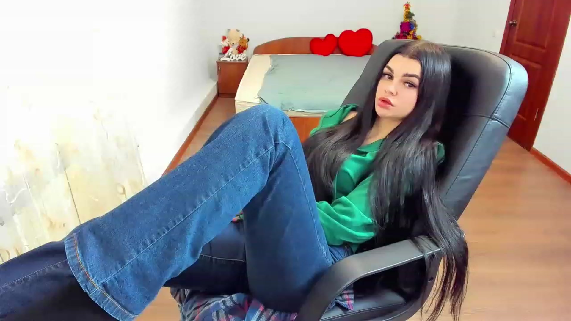 Gallery image thumbnail from AnacondaCrazy's myfreecams stream on, 12/30/2022, 12:32 image 1 of 20