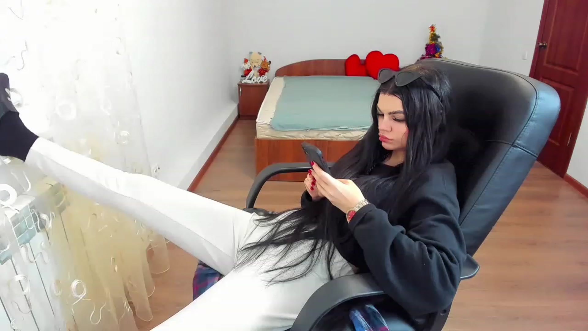 Gallery image thumbnail from AnacondaCrazy's myfreecams stream on, 12/31/2022, 10:51 image 1 of 20