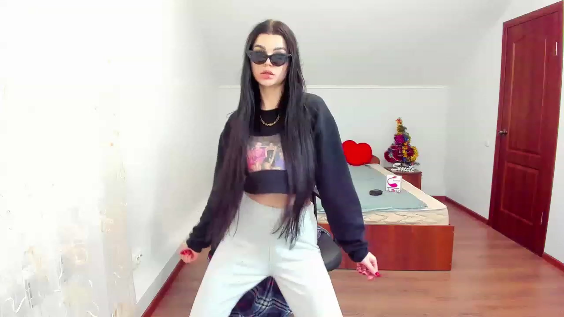 Gallery image thumbnail from AnacondaCrazy's myfreecams stream on, 12/31/2022, 10:51 image 20 of 20