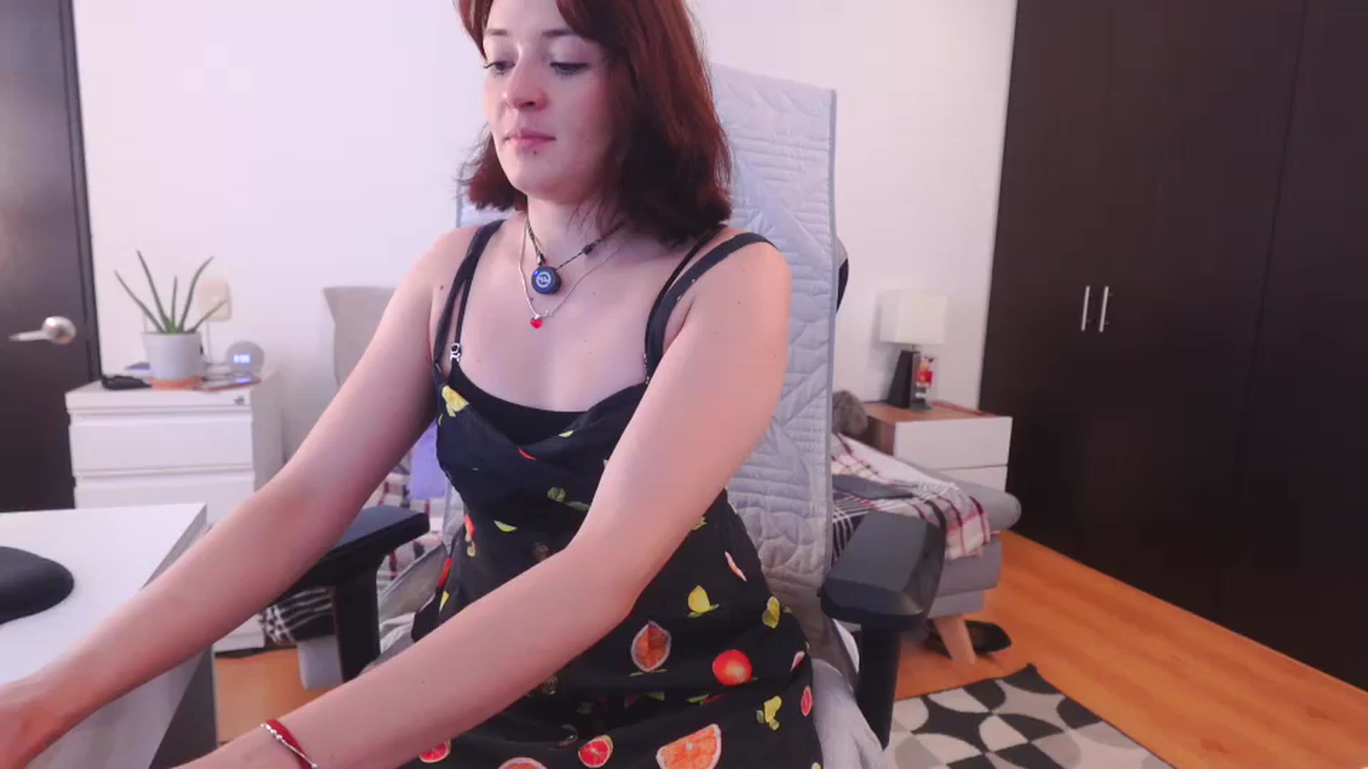 Gallery image thumbnail from Anah_'s myfreecams stream on, 12/25/2024, 21:52 image 1 of 20