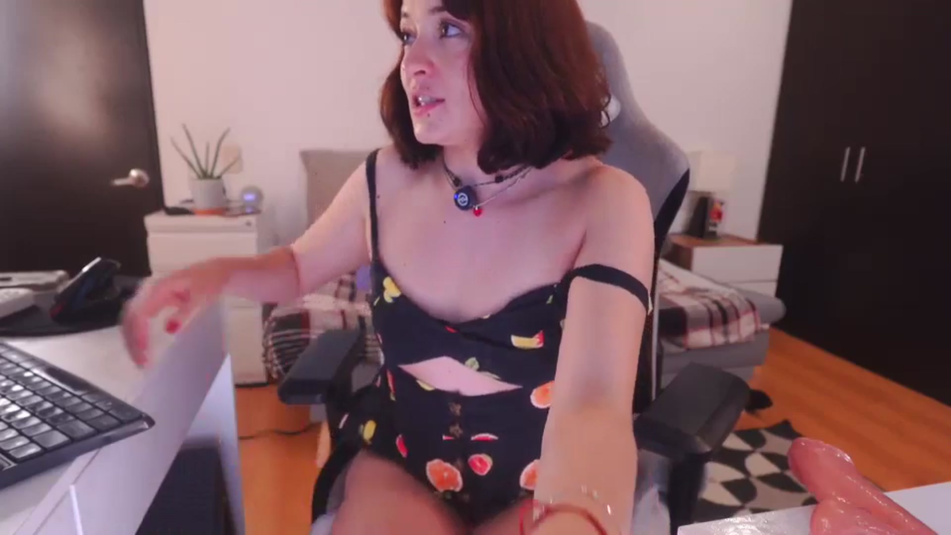 Gallery image thumbnail from Anah_'s myfreecams stream on, 12/25/2024, 22:49 image 12 of 20