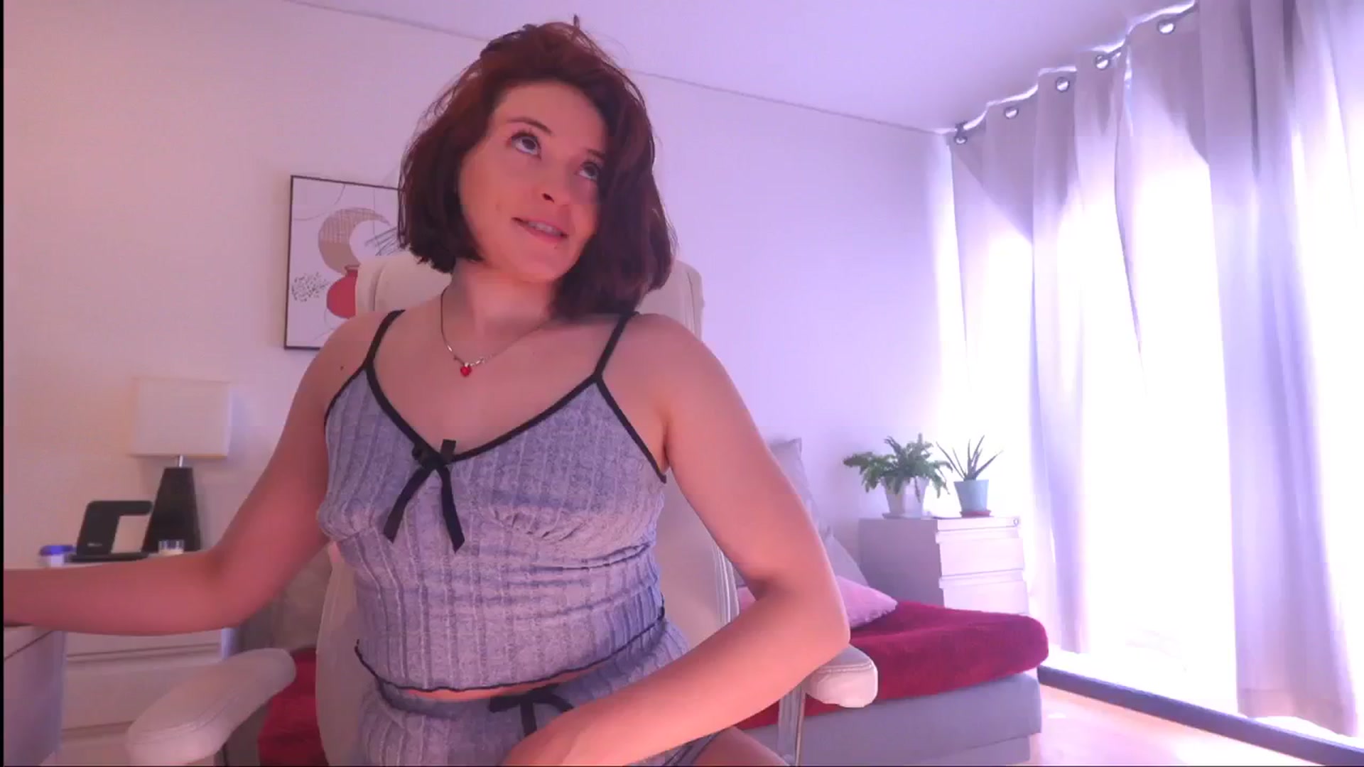 Gallery image thumbnail from Anah_'s myfreecams stream on, 04/21/2025, 16:09 image 8 of 20