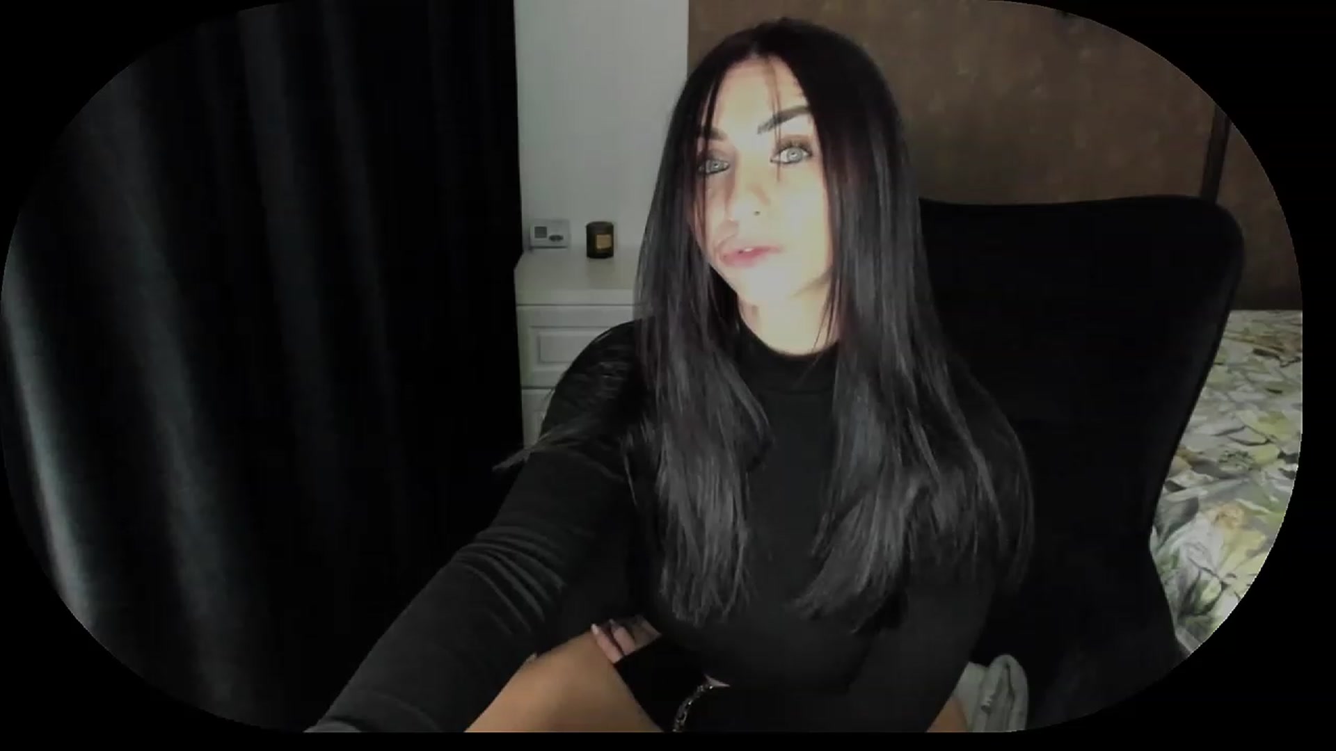 Gallery image thumbnail from Anais25's myfreecams stream on, 11/18/2022, 02:36 image 17 of 20