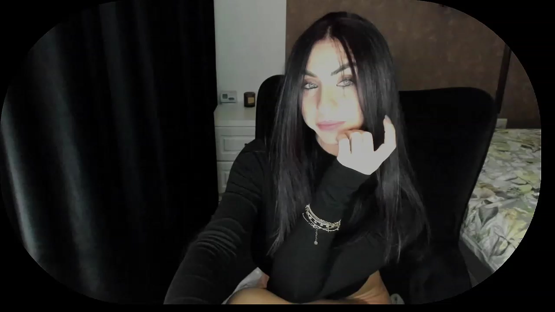 Gallery image thumbnail from Anais25's myfreecams stream on, 11/18/2022, 02:36 image 18 of 20