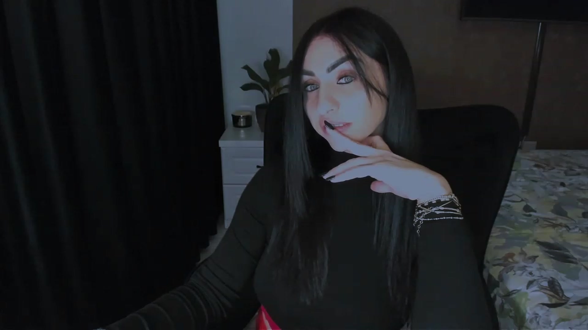 Gallery image thumbnail from Anais25's myfreecams stream on, 03/29/2023, 01:50 image 11 of 20