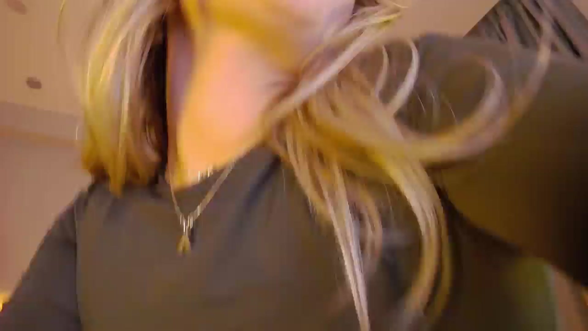 Gallery image thumbnail from AnaisAnn's myfreecams stream on, 01/23/2025, 18:21 image 12 of 20