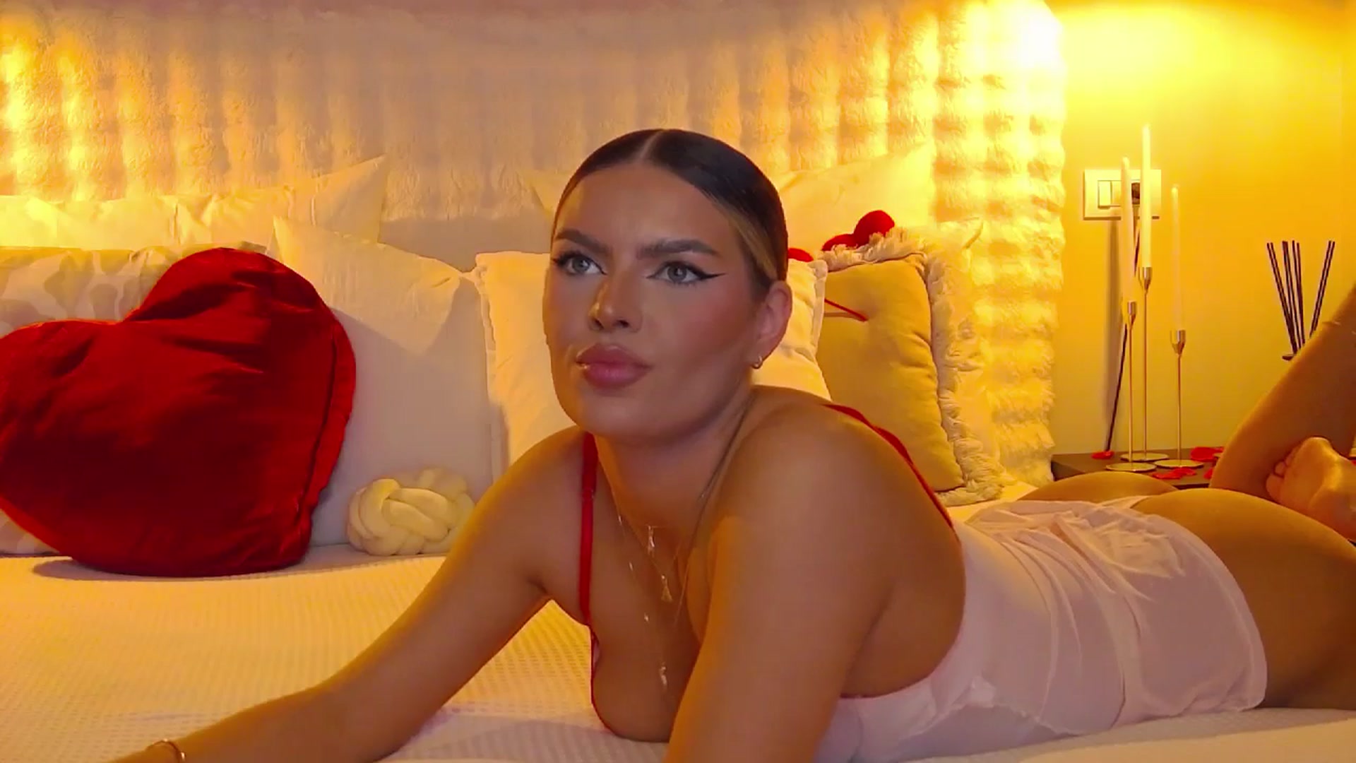 Gallery image thumbnail from AnaisAnn's myfreecams stream on, 02/13/2025, 18:27 image 17 of 20