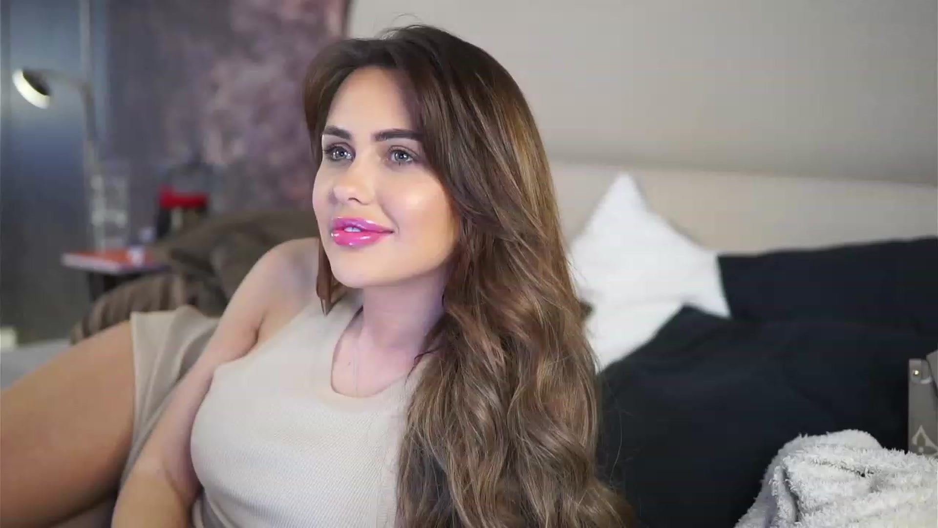 Gallery image thumbnail from AnaisBellas's myfreecams stream on, 01/26/2023, 23:47 image 15 of 20