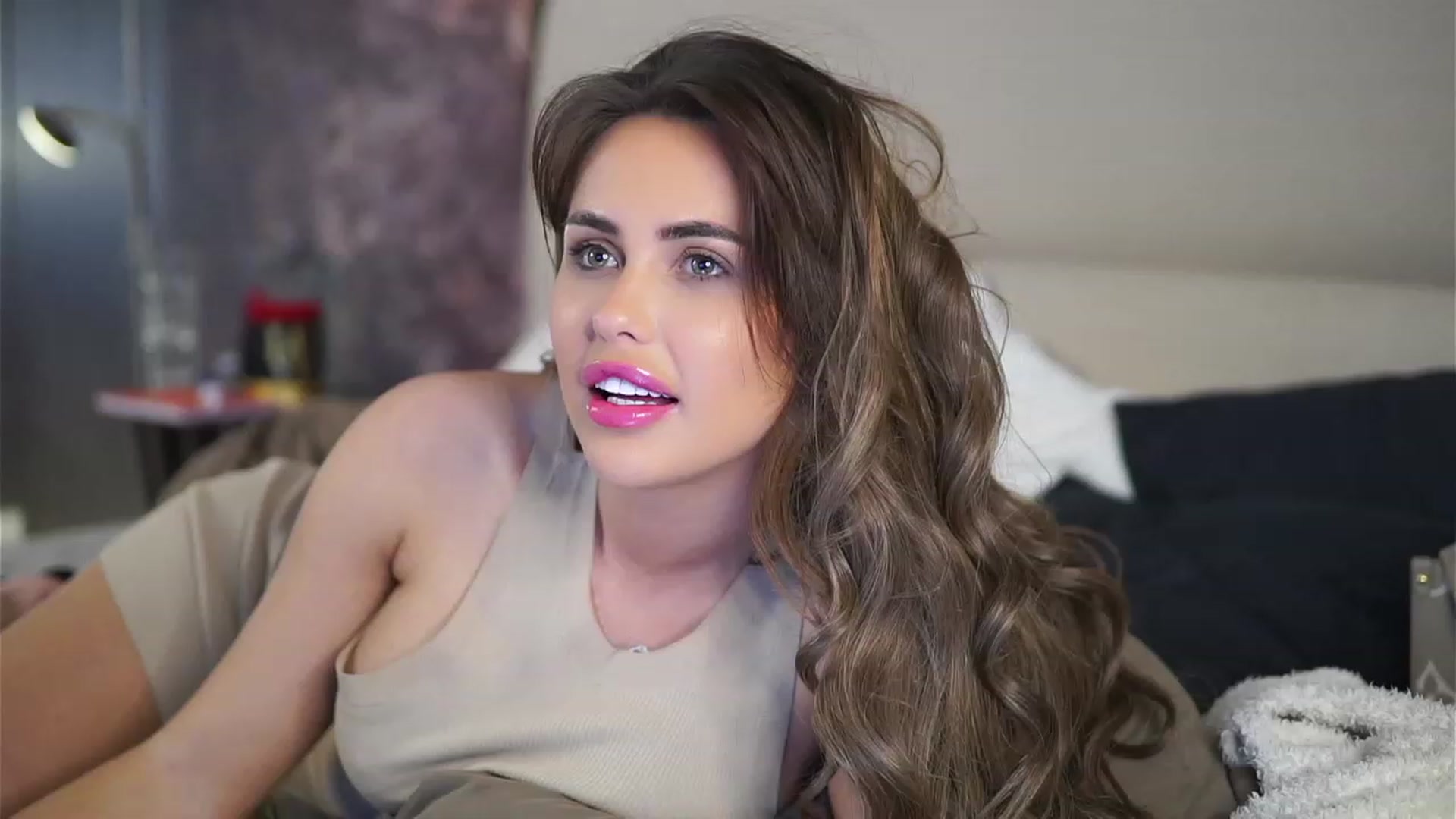 Gallery image thumbnail from AnaisBellas's myfreecams stream on, 01/26/2023, 23:47 image 10 of 20