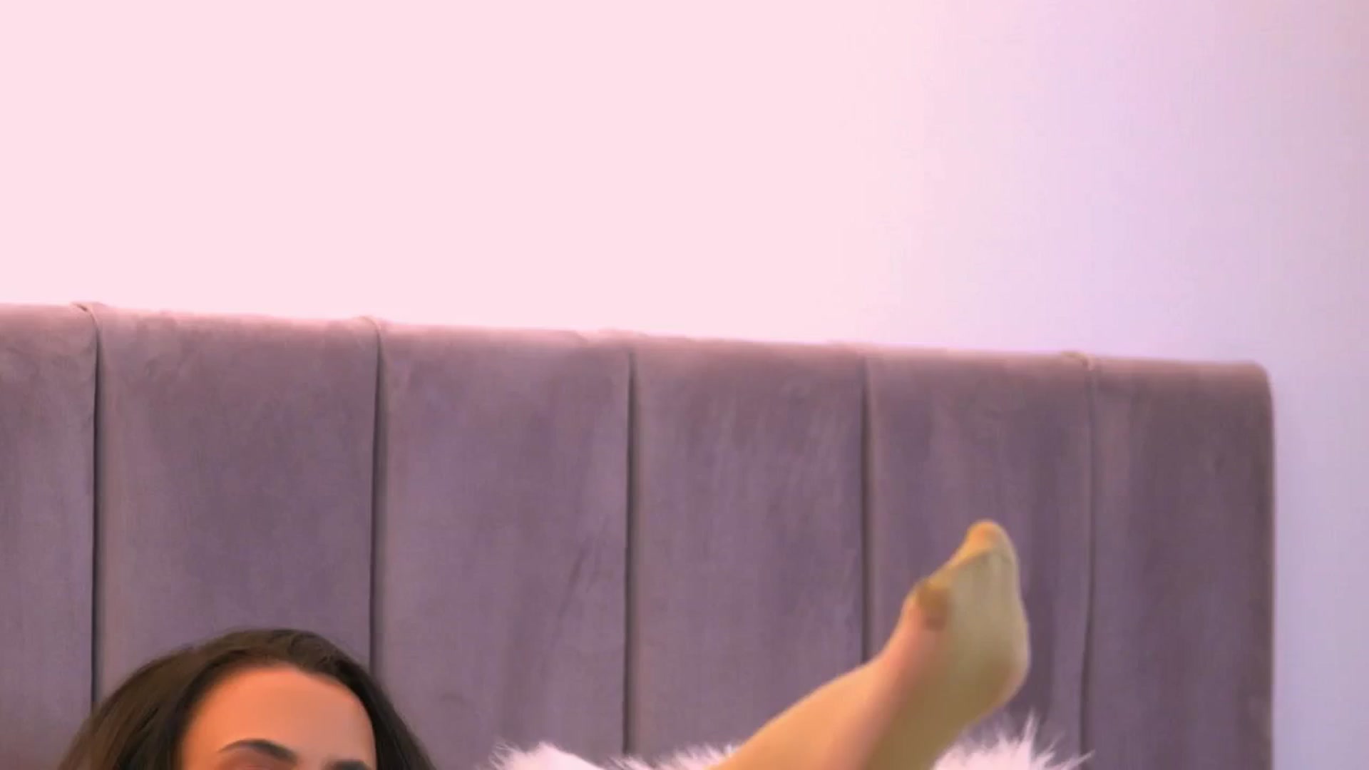 Gallery image thumbnail from AnaisBellas's myfreecams stream on, 05/15/2025, 12:32 image 1 of 20