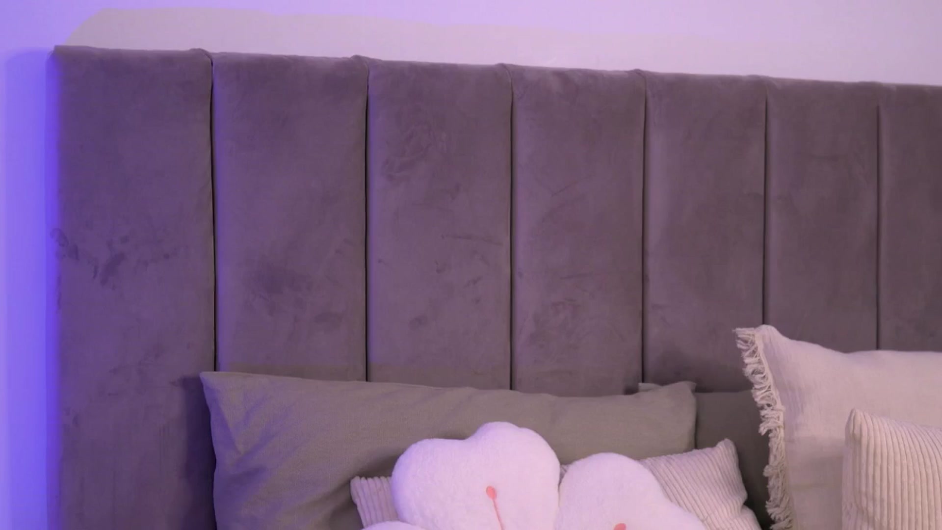 Gallery image thumbnail from AnaisBellas's myfreecams stream on, 09/14/2025, 03:11 image 4 of 20