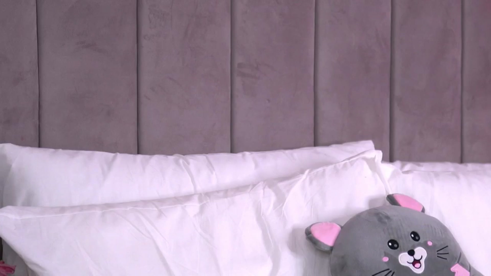 Gallery image thumbnail from AnaisBellas's myfreecams stream on, 03/17/2026, 01:01 image 20 of 20