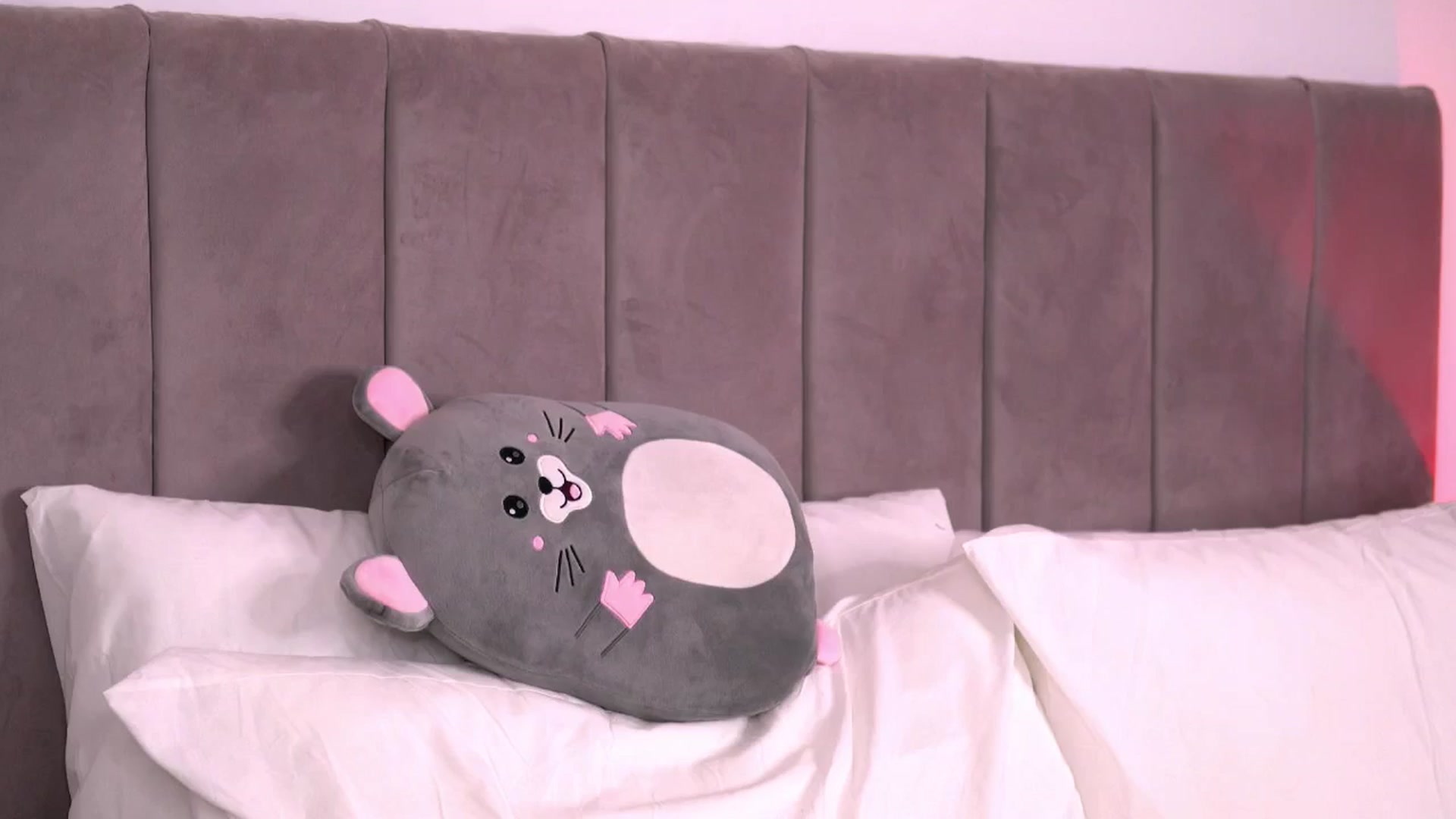 Gallery image thumbnail from AnaisBellas's myfreecams stream on, 03/18/2026, 24:18 image 18 of 20