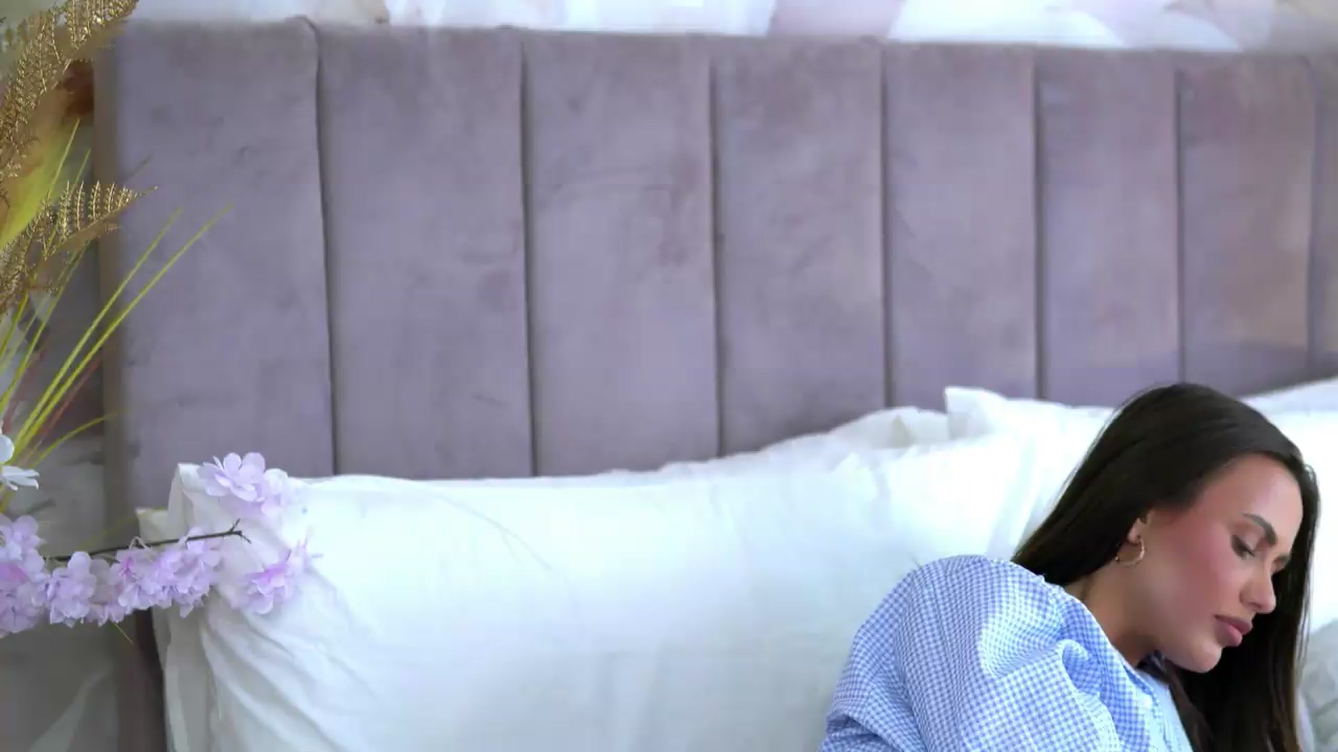 Gallery image thumbnail from AnaisBellas's myfreecams stream on, 05/14/2026, 15:22 image 19 of 20