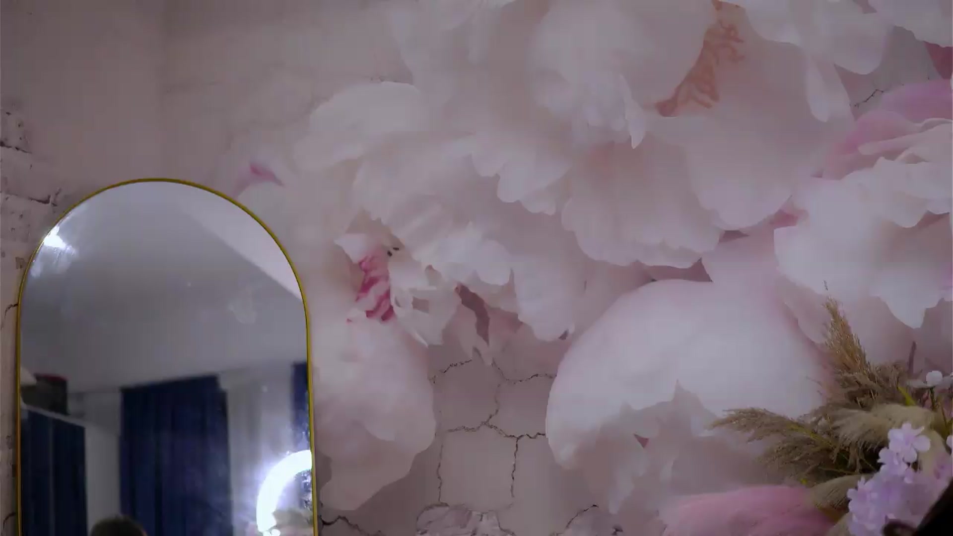 Gallery image thumbnail from AnaisBellas's myfreecams stream on, 06/30/2026, 24:02 image 4 of 20