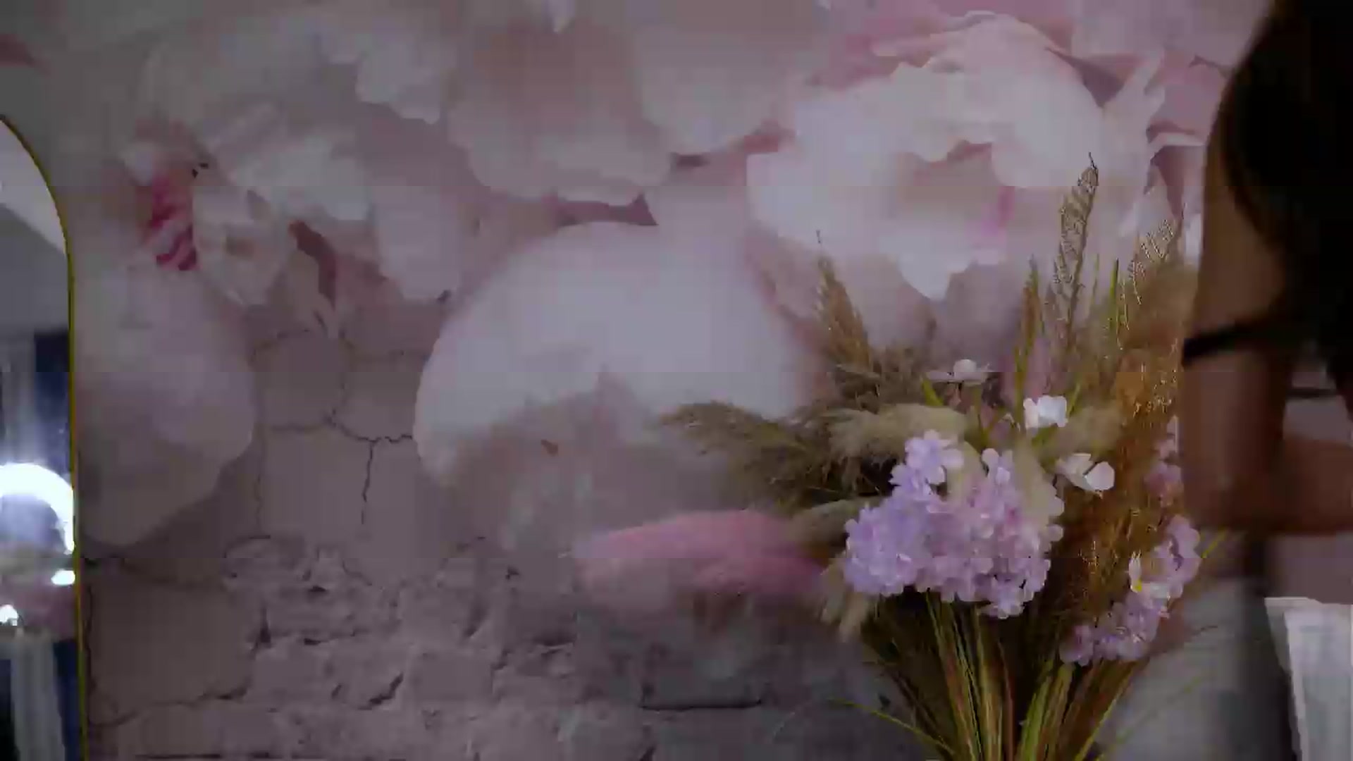 Gallery image thumbnail from AnaisBellas's myfreecams stream on, 07/01/2026, 22:34 image 5 of 20