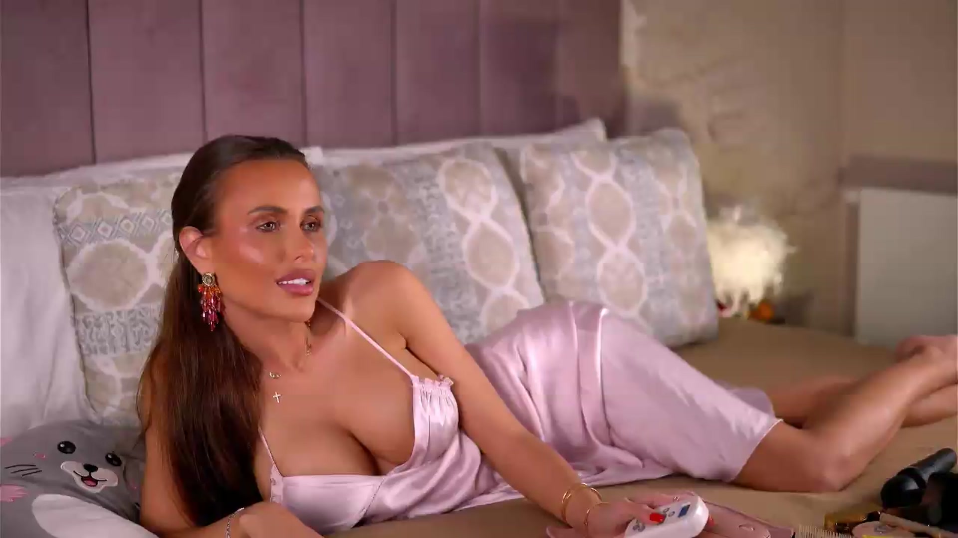 Gallery image thumbnail from AnaisBellas's myfreecams stream on, 07/11/2026, 23:24 image 5 of 20