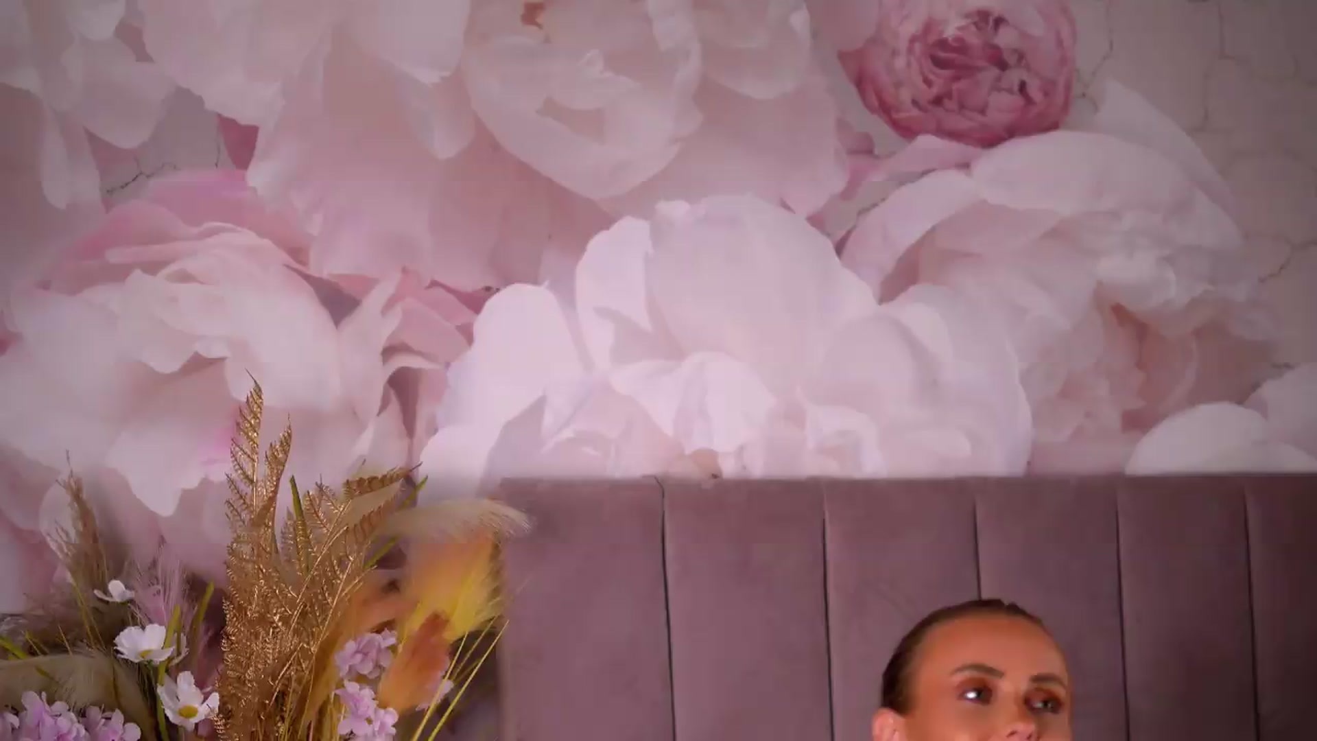 Gallery image thumbnail from AnaisBellas's myfreecams stream on, 08/11/2026, 21:48 image 18 of 20
