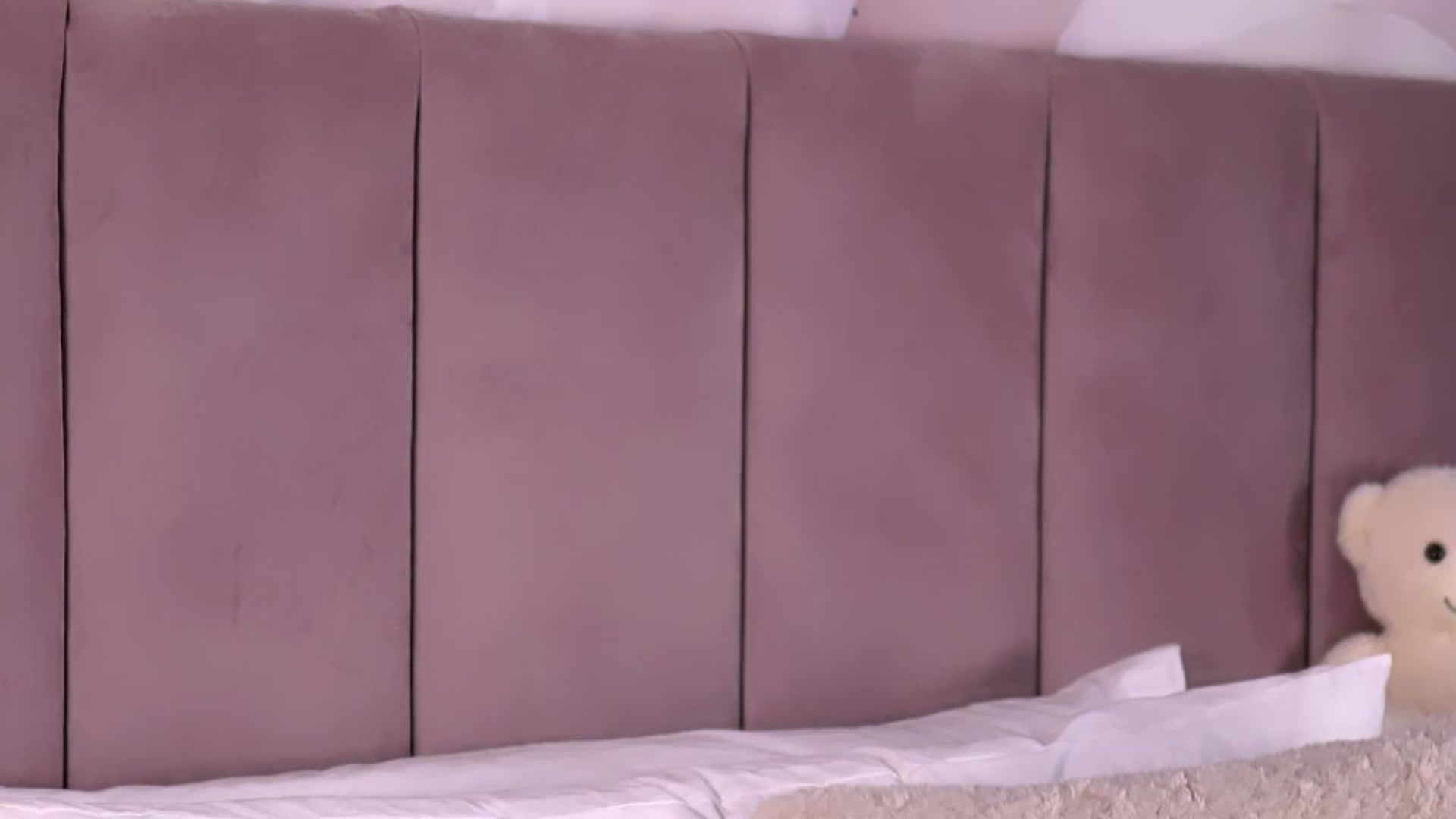 Gallery image thumbnail from AnaisBellas's myfreecams stream on, 09/13/2026, 09:32 image 13 of 20