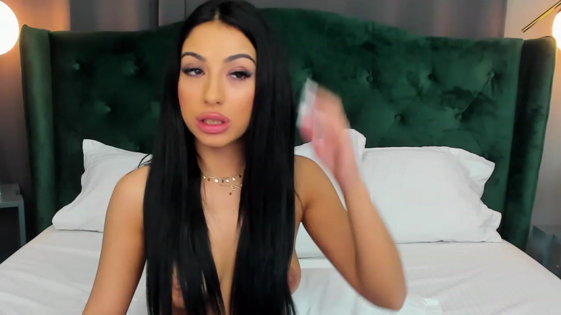 Gallery image thumbnail from AnaisBloom's myfreecams stream on, 04/02/2023, 24:20 image 8 of 20