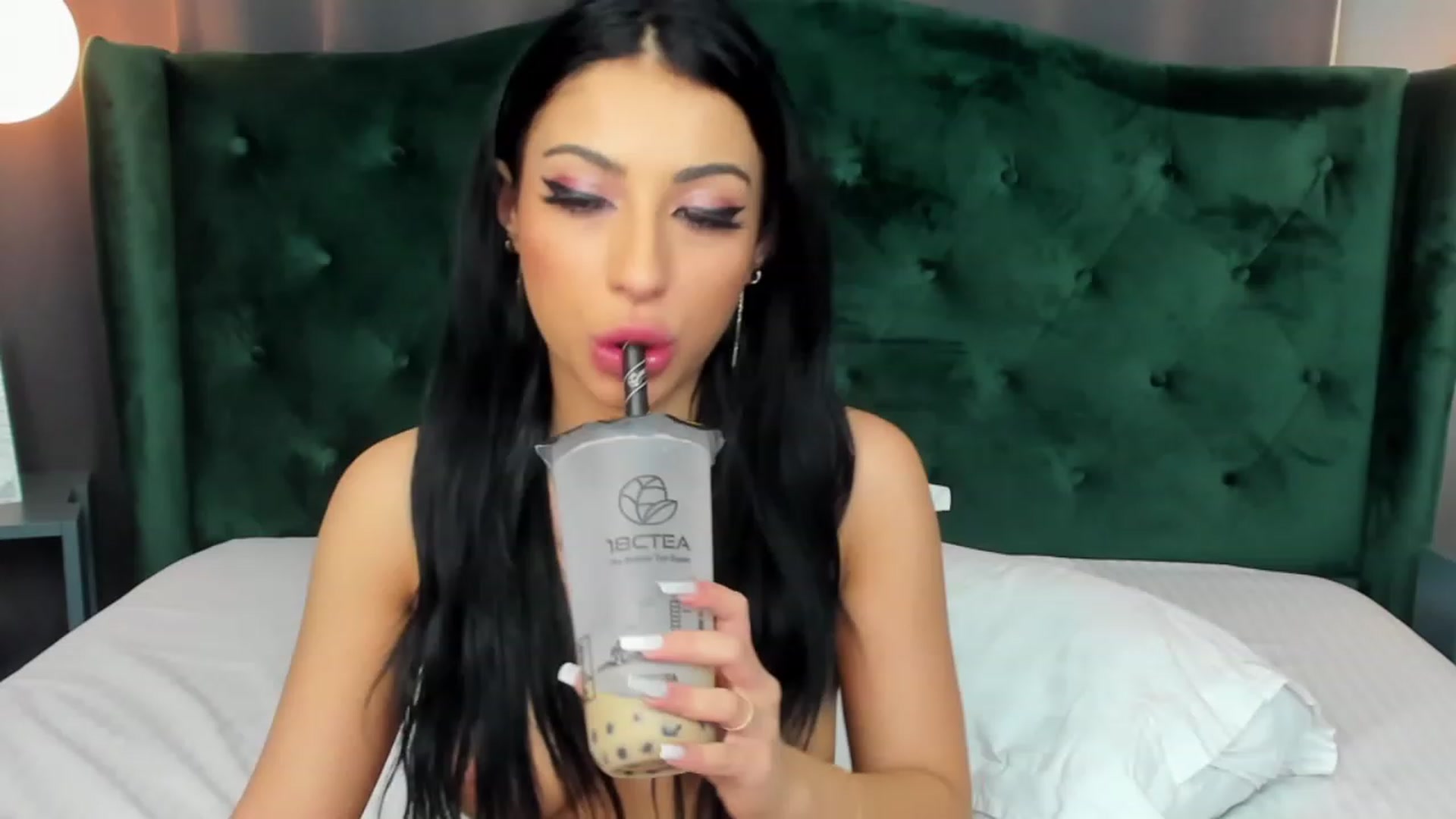 Gallery image thumbnail from AnaisBloom's myfreecams stream on, 04/23/2023, 02:29 image 7 of 20
