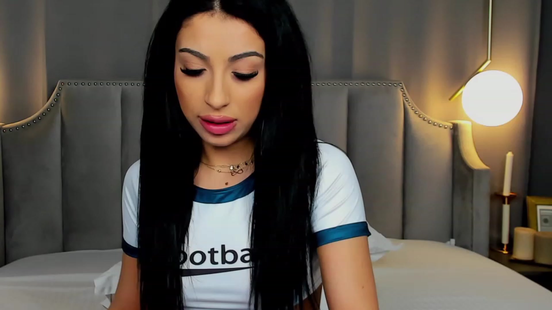Gallery image thumbnail from AnaisBloom's myfreecams stream on, 04/27/2023, 22:38 image 16 of 20