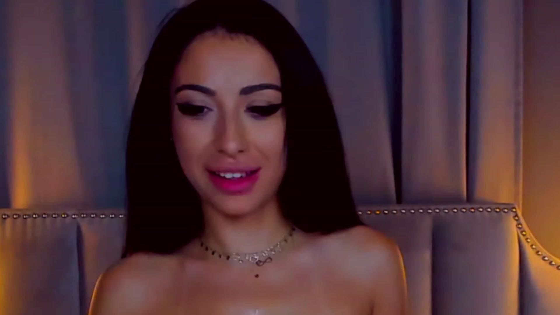 Gallery image thumbnail from AnaisBloom's myfreecams stream on, 08/10/2023, 24:52 image 2 of 20