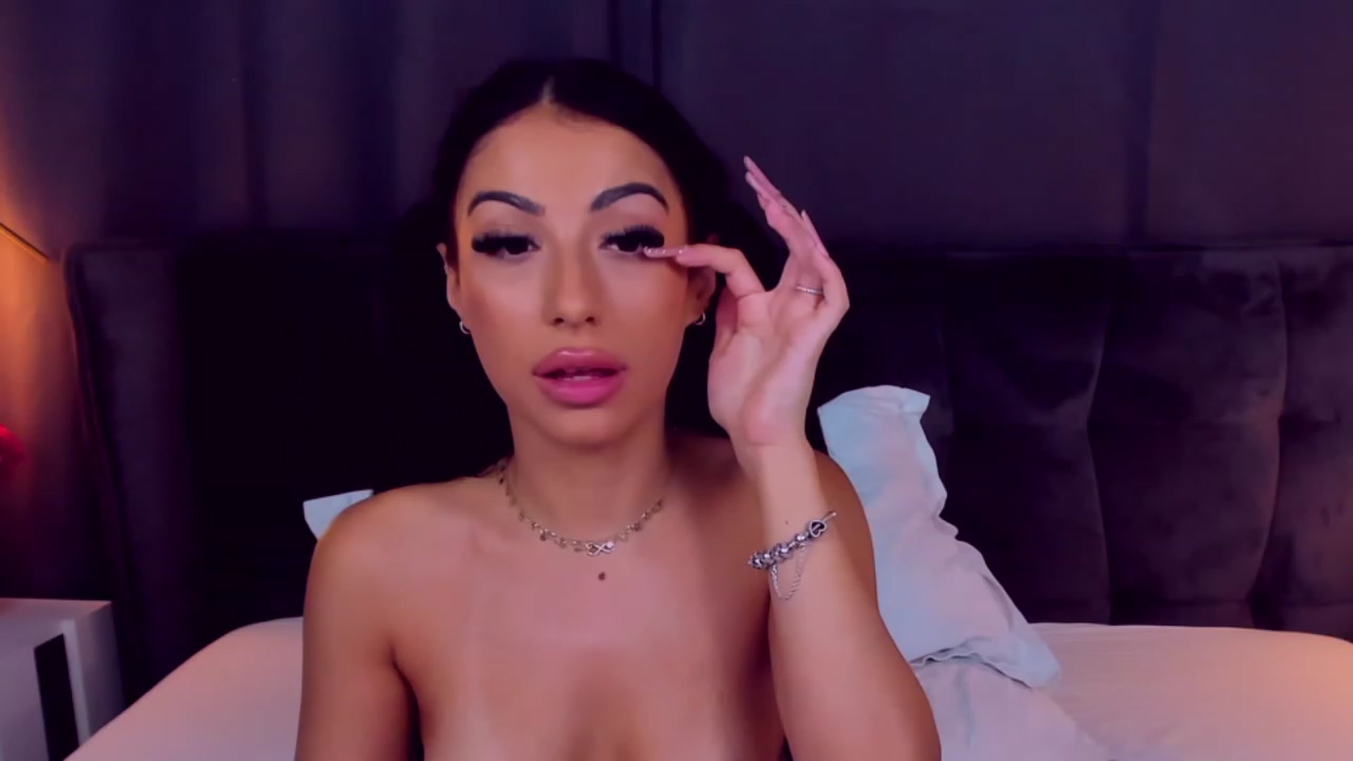 Gallery image thumbnail from AnaisBloom's myfreecams stream on, 08/16/2023, 22:26 image 20 of 20