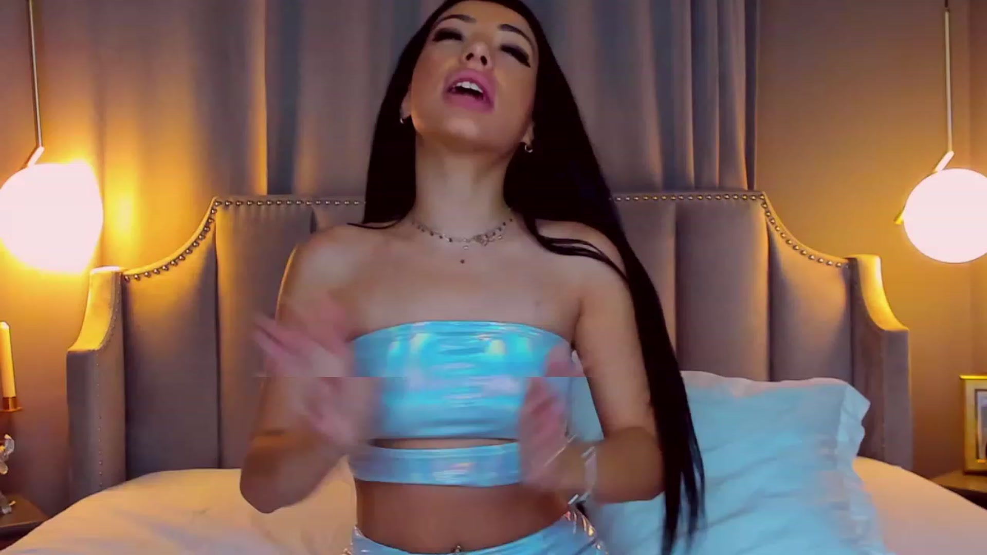 Gallery image thumbnail from AnaisBloom's myfreecams stream on, 08/28/2023, 01:00 image 1 of 20