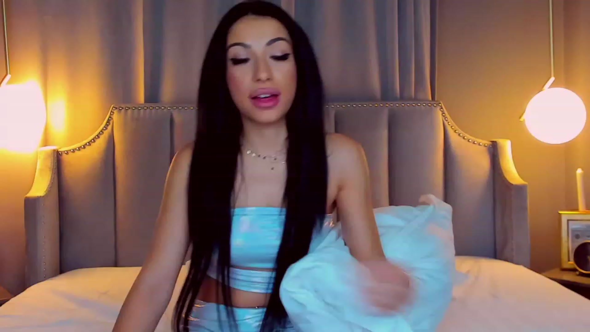 Gallery image thumbnail from AnaisBloom's myfreecams stream on, 08/28/2023, 01:00 image 10 of 20