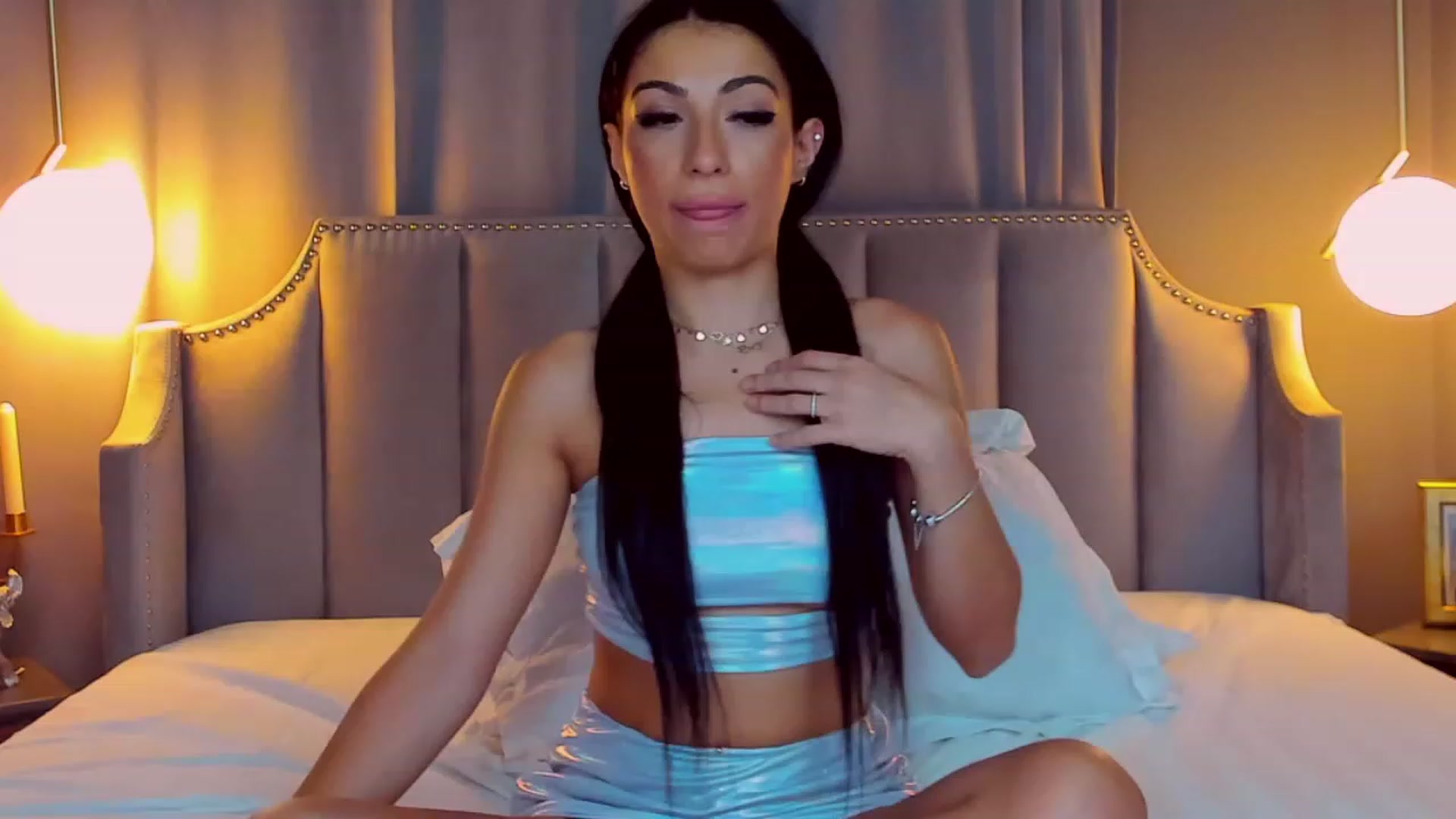 Gallery image thumbnail from AnaisBloom's myfreecams stream on, 08/28/2023, 02:41 image 8 of 20
