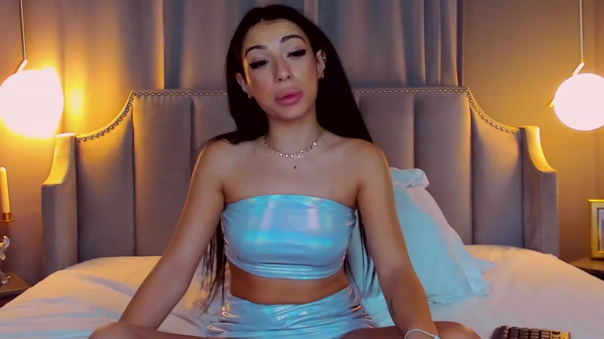 Gallery image thumbnail from AnaisBloom's myfreecams stream on, 08/28/2023, 02:41 image 18 of 20