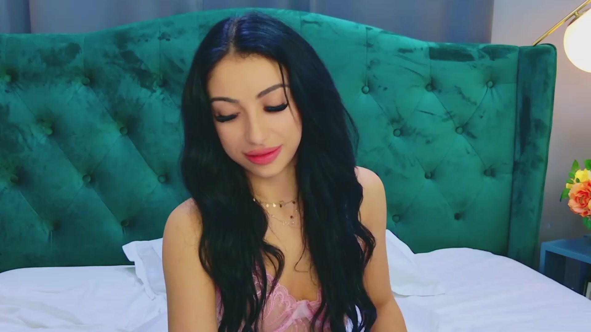Gallery image thumbnail from AnaisBloom's myfreecams stream on, 09/03/2023, 02:36 image 16 of 20
