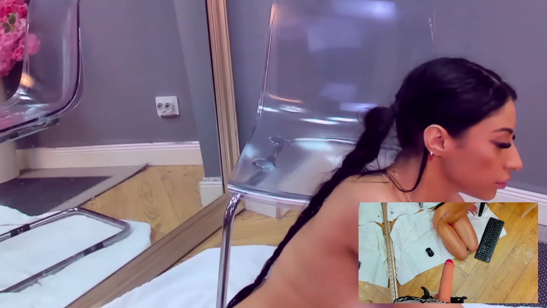 Gallery image thumbnail from AnaisBloom's myfreecams stream on, 09/10/2023, 23:01 image 12 of 20