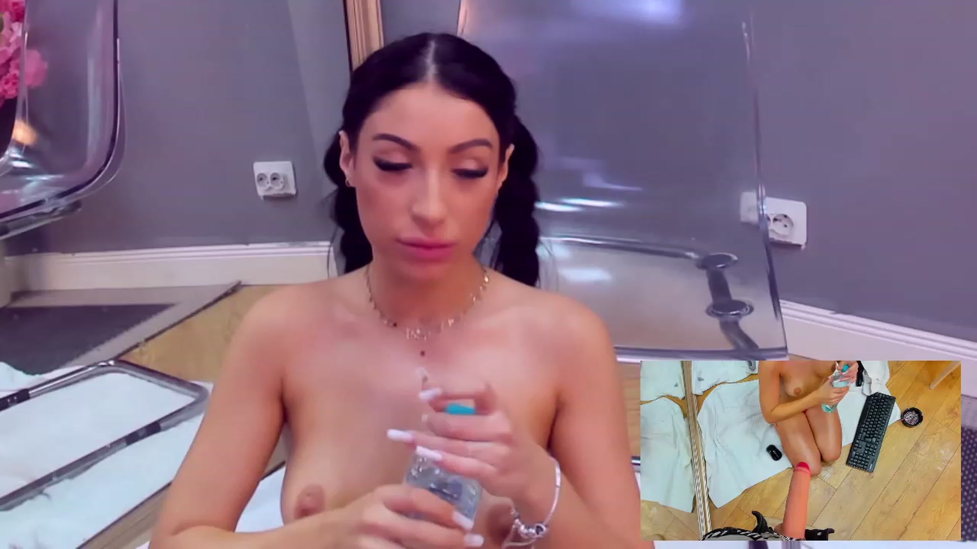 Gallery image thumbnail from AnaisBloom's myfreecams stream on, 09/10/2023, 23:01 image 19 of 20