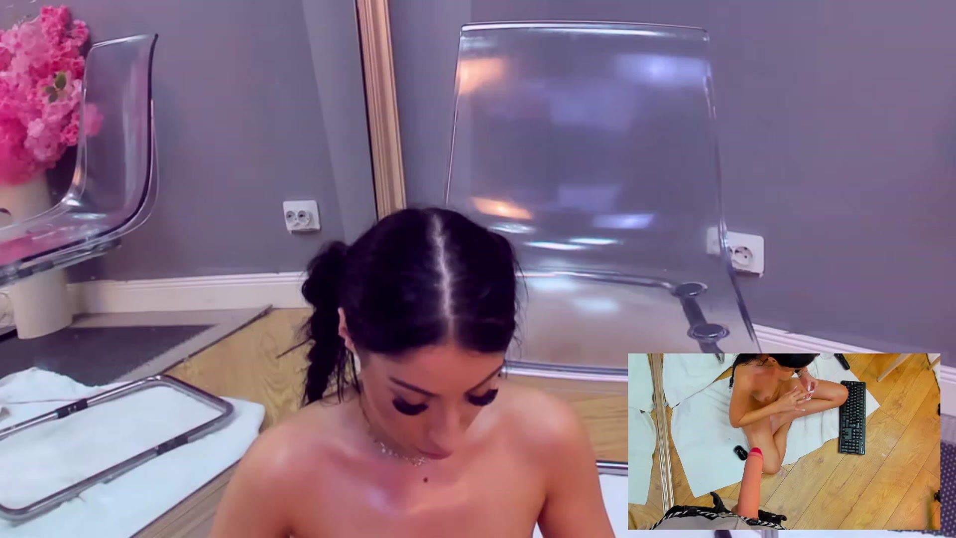 Gallery image thumbnail from AnaisBloom's myfreecams stream on, 09/11/2023, 02:32 image 12 of 20