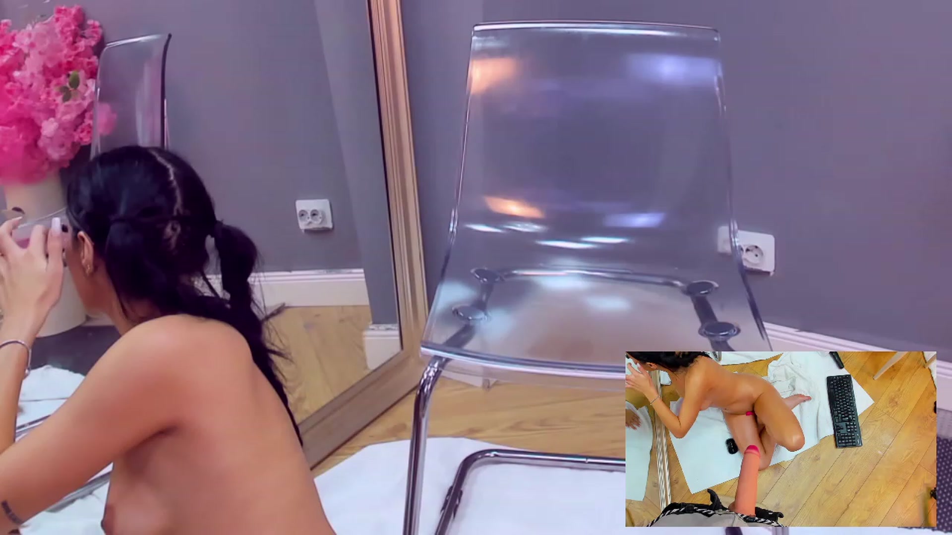 Gallery image thumbnail from AnaisBloom's myfreecams stream on, 09/11/2023, 02:32 image 9 of 20