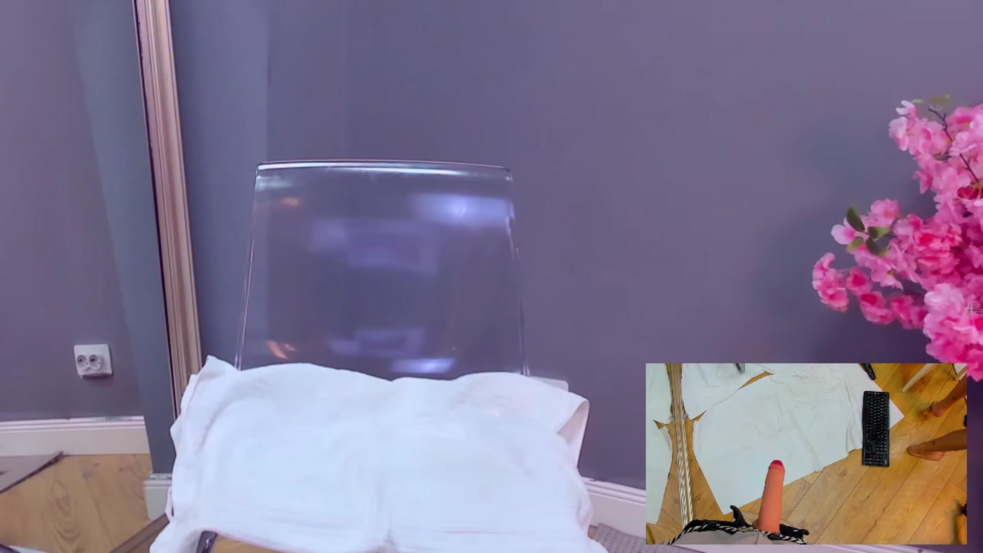 Gallery image thumbnail from AnaisBloom's myfreecams stream on, 09/11/2023, 02:32 image 16 of 20