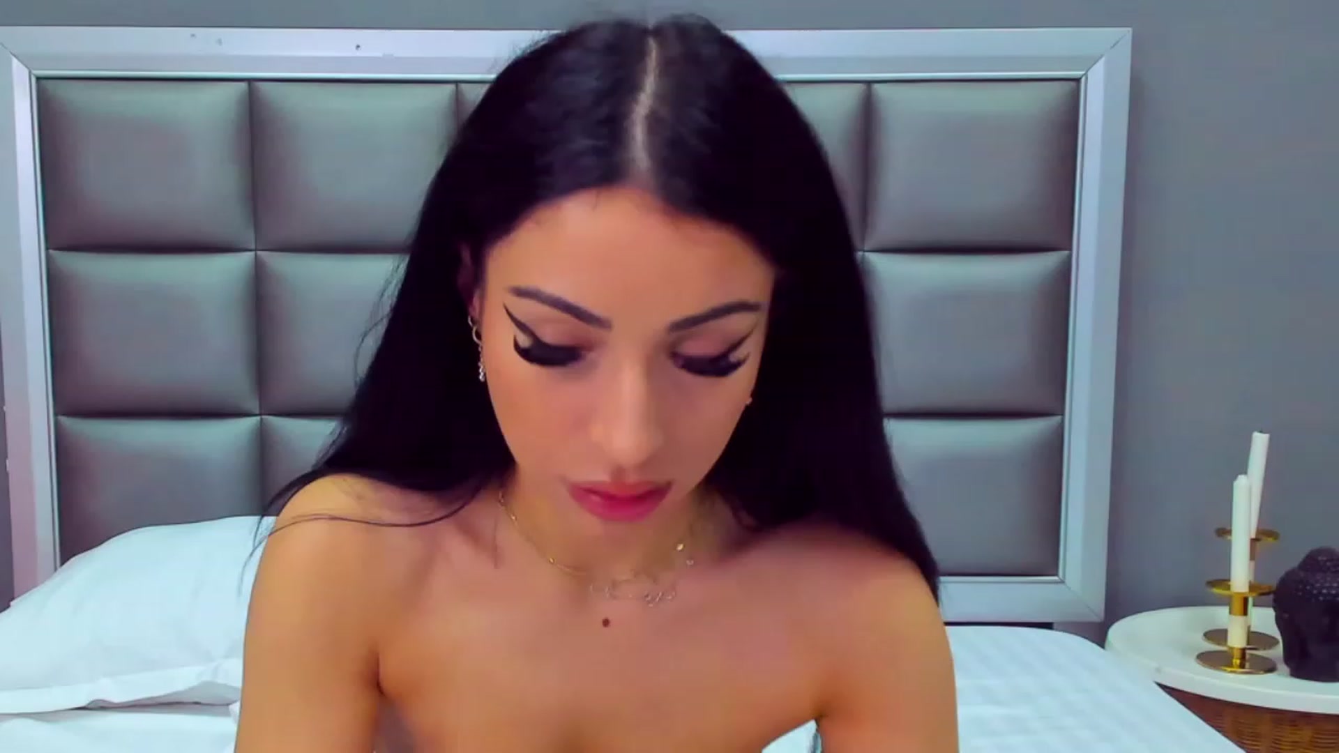 Gallery image thumbnail from AnaisBloom's myfreecams stream on, 10/24/2023, 21:11 image 9 of 20
