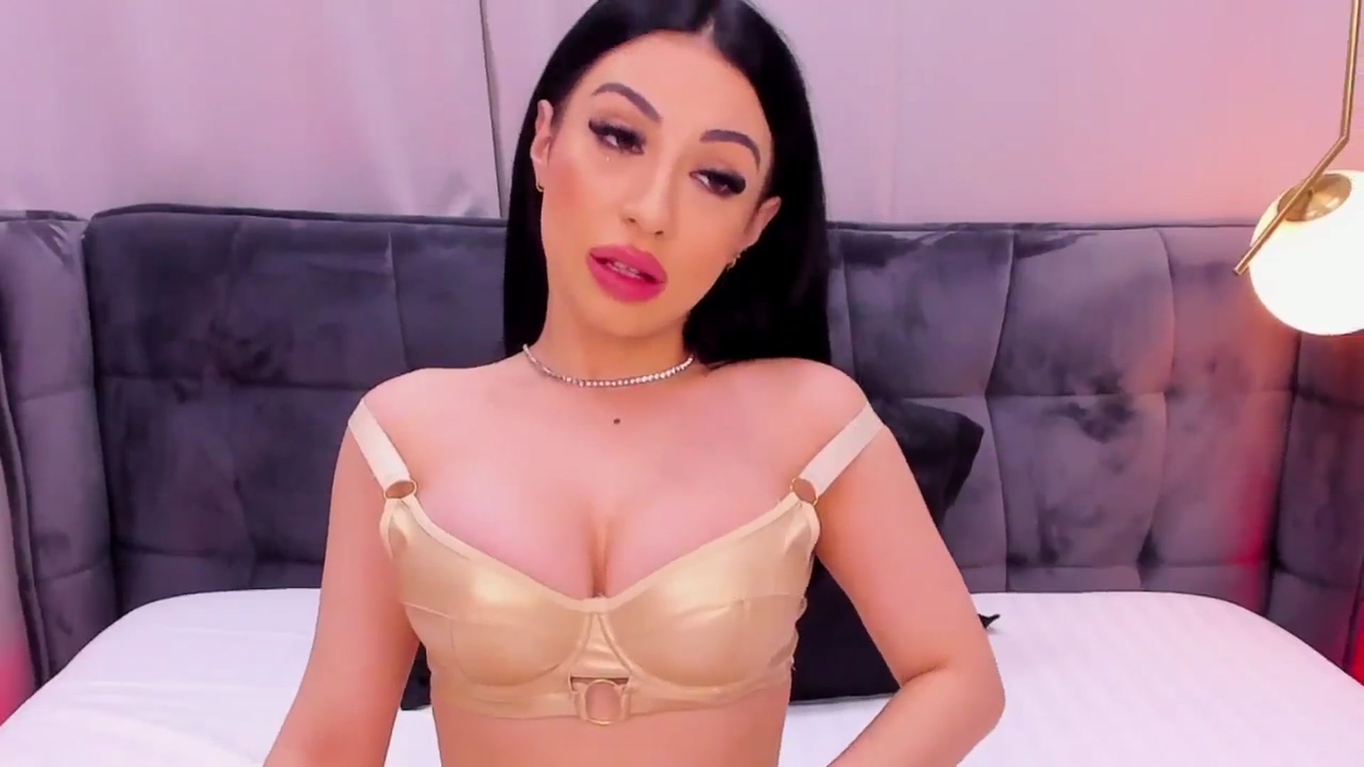 Gallery image thumbnail from AnaisBloom's myfreecams stream on, 05/24/2024, 20:06 image 6 of 20