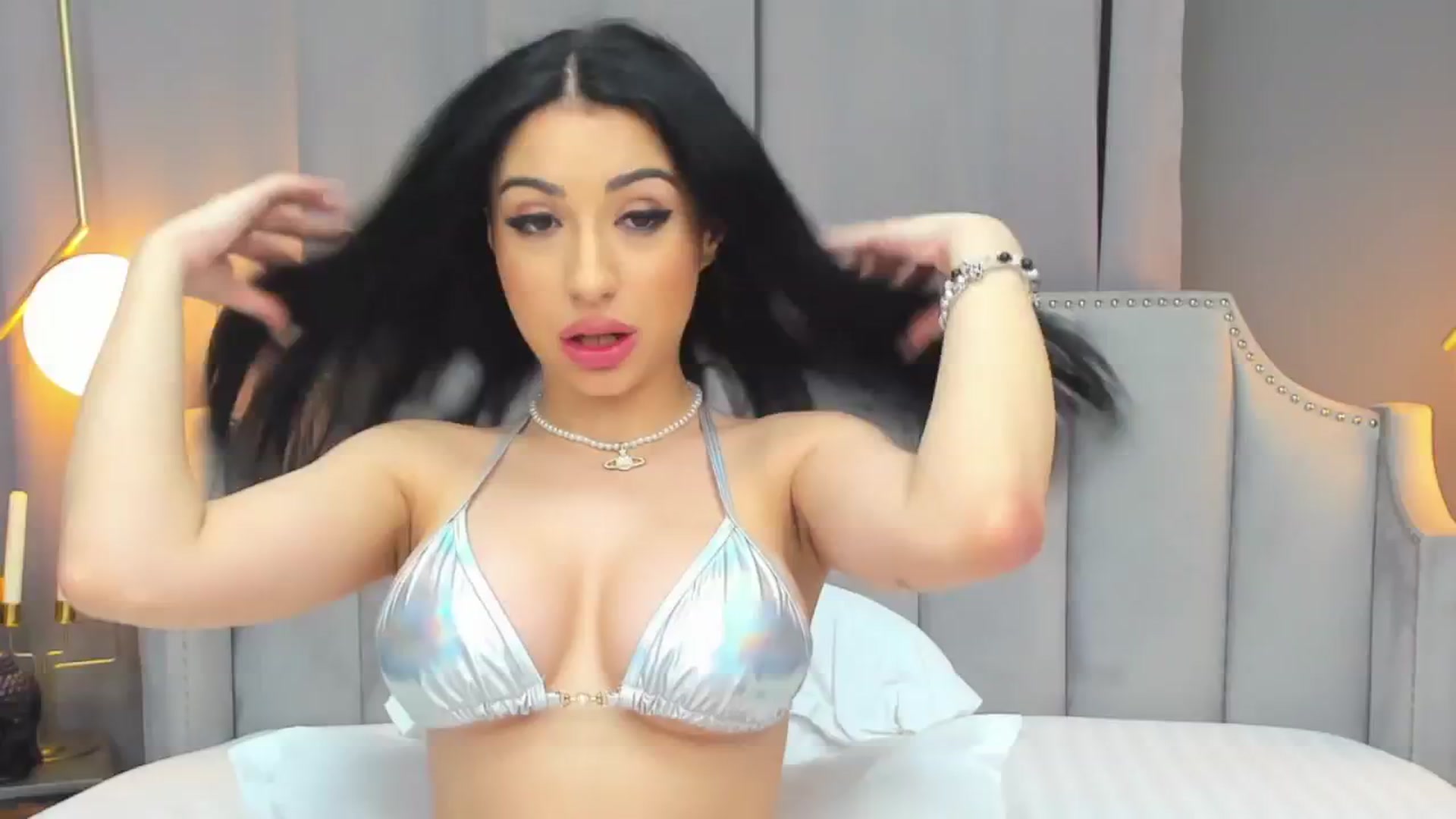 Gallery image thumbnail from AnaisBloom's myfreecams stream on, 06/20/2024, 22:21 image 18 of 20