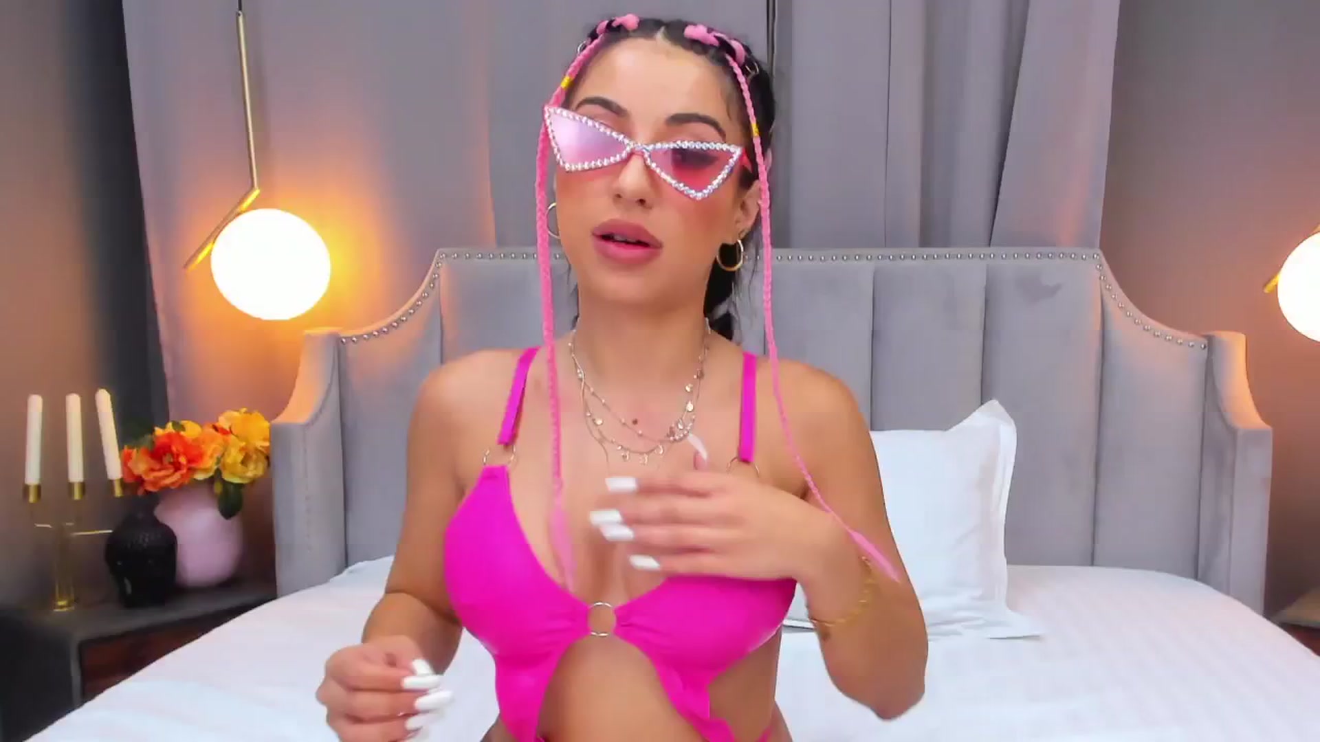 Gallery image thumbnail from AnaisBloom's myfreecams stream on, 07/23/2024, 20:26 image 15 of 20