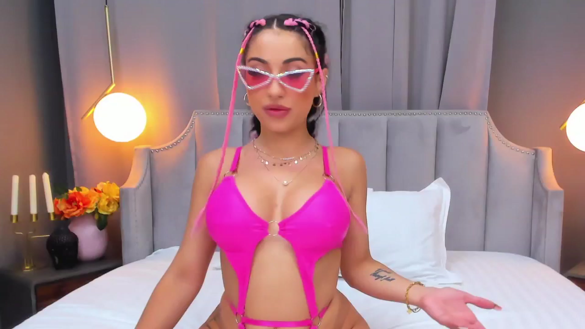 Gallery image thumbnail from AnaisBloom's myfreecams stream on, 07/23/2024, 20:26 image 18 of 20