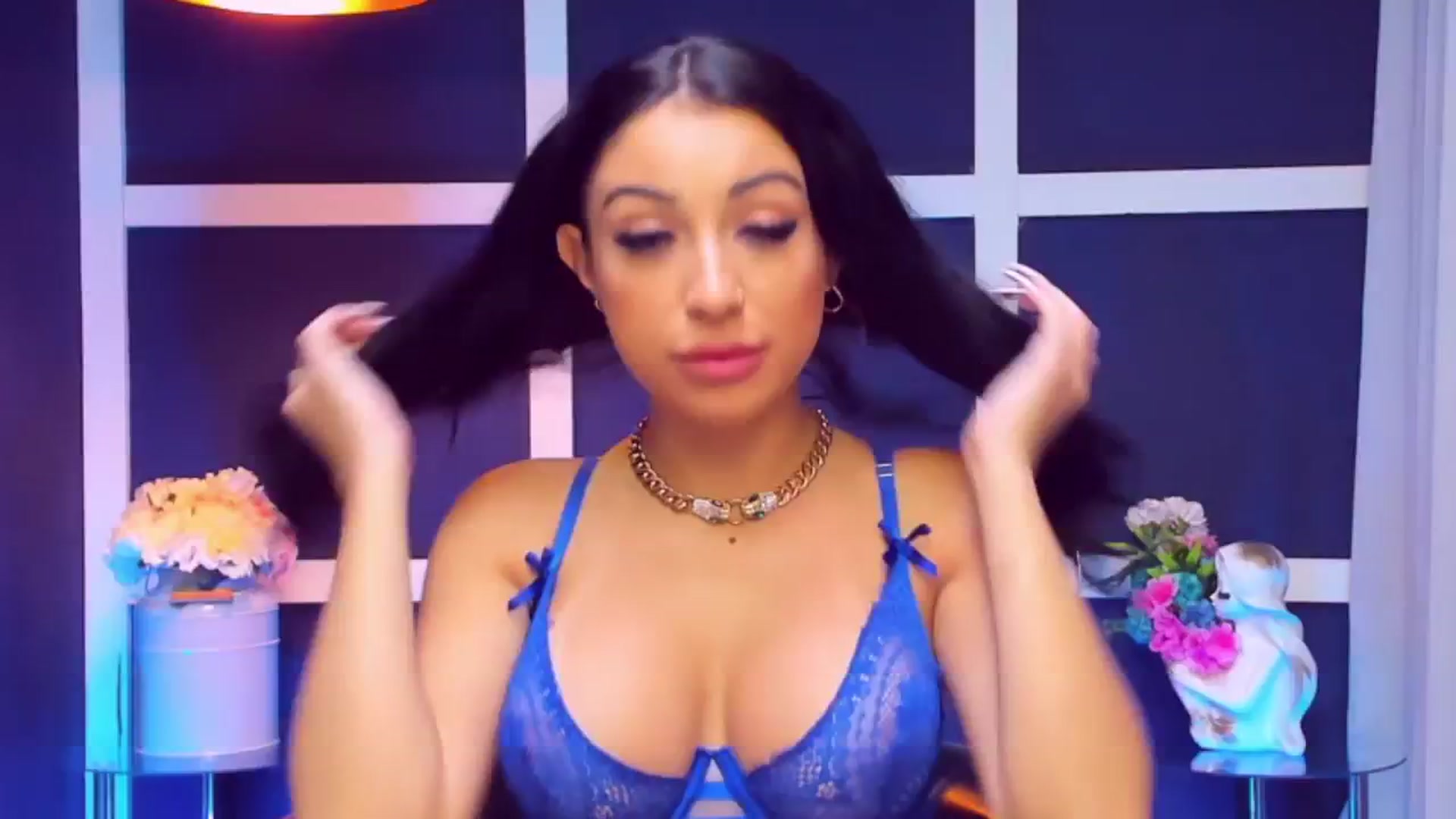 Gallery image thumbnail from AnaisBloom's myfreecams stream on, 08/21/2024, 02:52 image 16 of 20