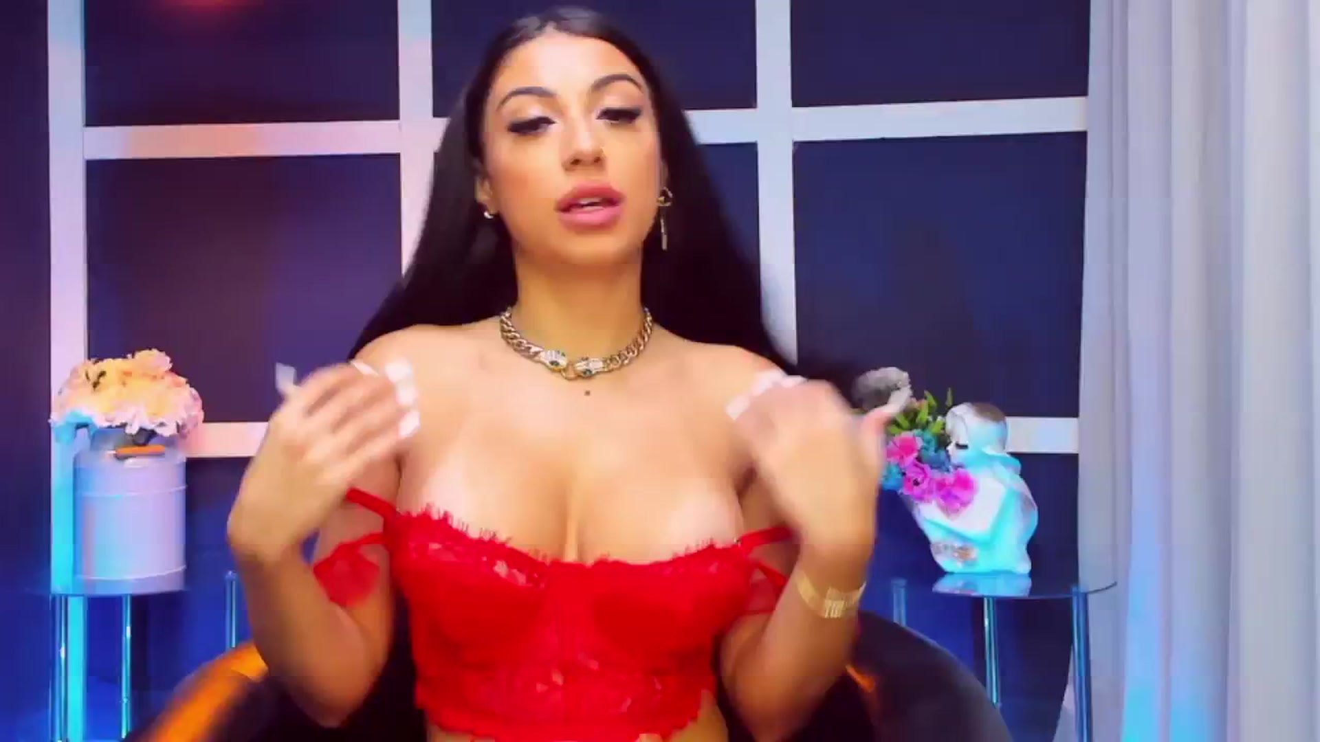 Gallery image thumbnail from AnaisBloom's myfreecams stream on, 08/21/2024, 23:05 image 6 of 20