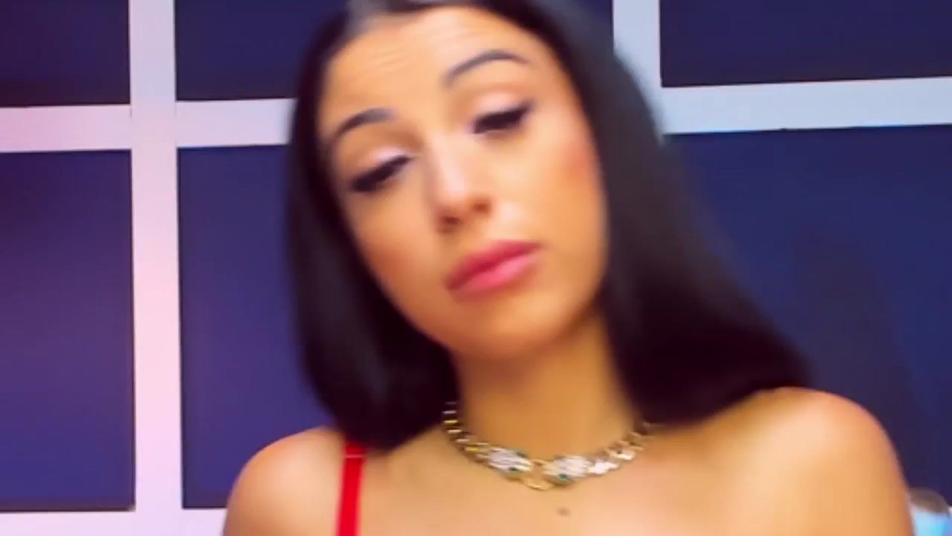 Gallery image thumbnail from AnaisBloom's myfreecams stream on, 08/21/2024, 23:59 image 3 of 20